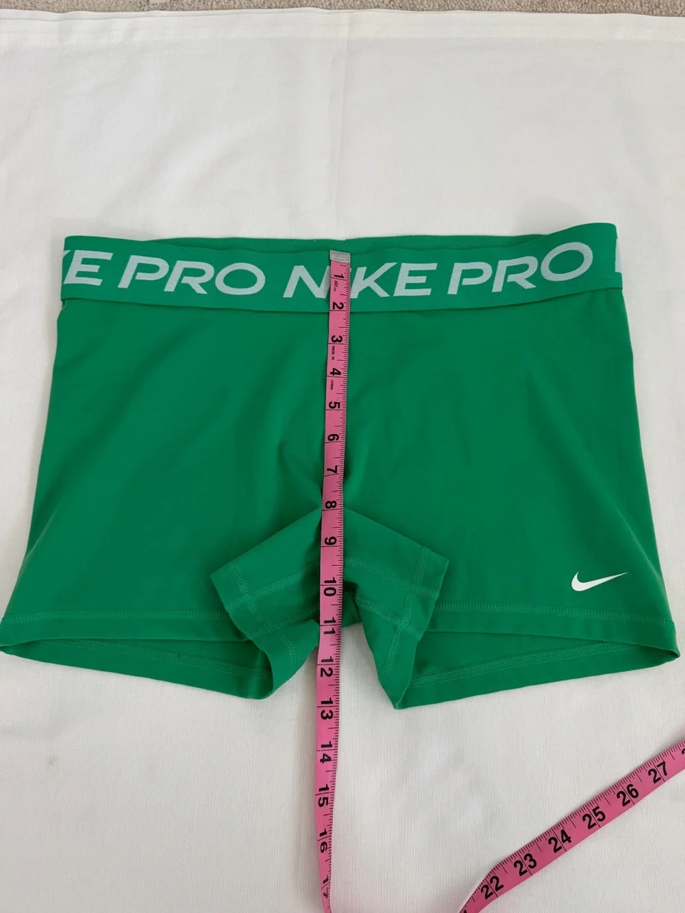 Nike Women’s Nike Pro Dri-Fit Green XL 3” Shorts